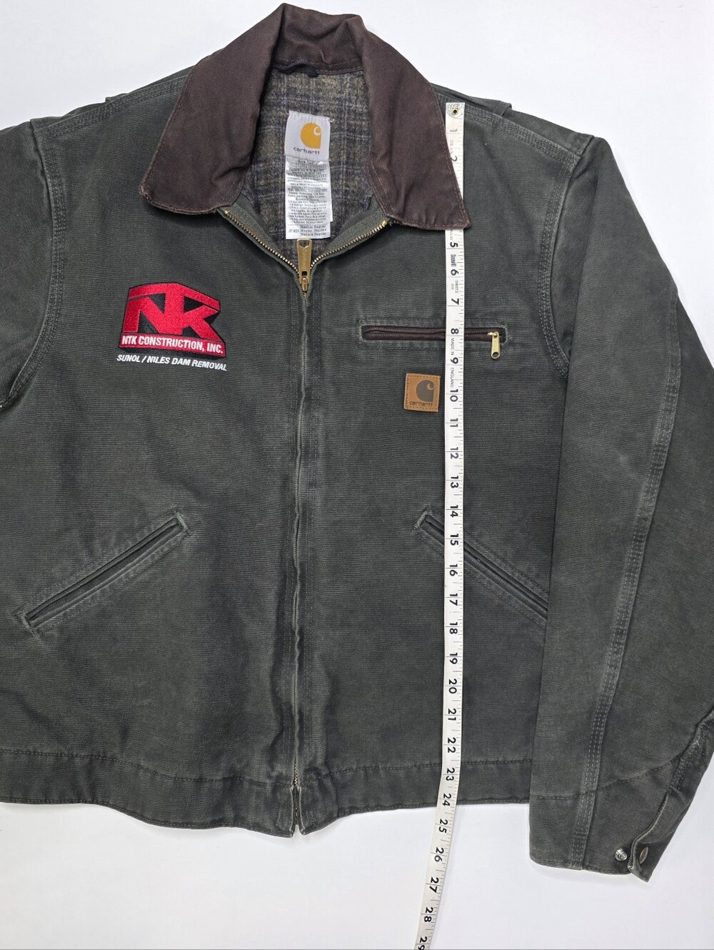 Vintage Carhartt J97 Detroit Jacket in the Moss Green (MOS) colorway Size Medium - Picture 16 of 16